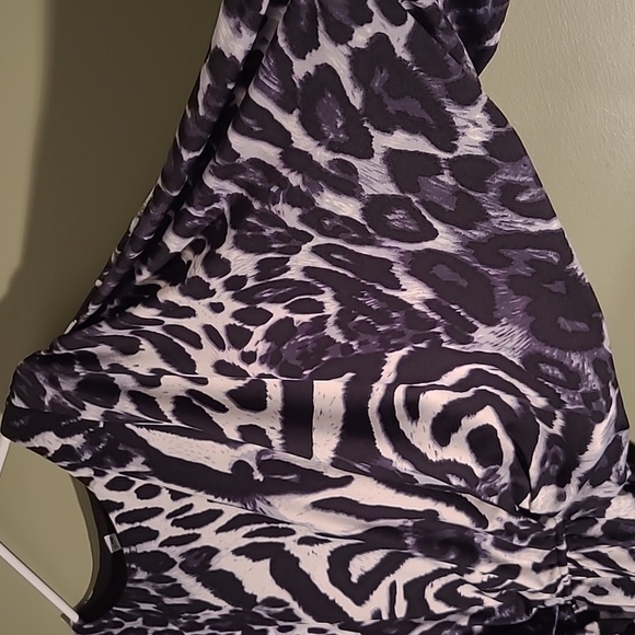 - Sandra Darren Size 12 Animal Print Dress - Picture 2 of 6